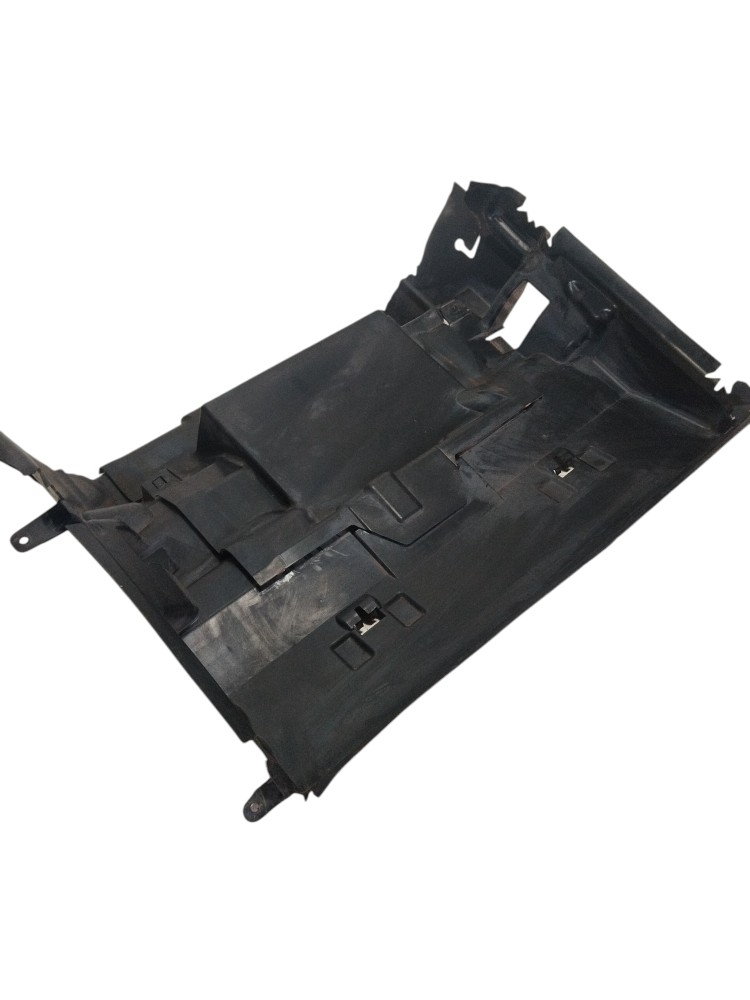Duto De Ar Do Suporte Traseiro Radiador Audi Etron Original 6