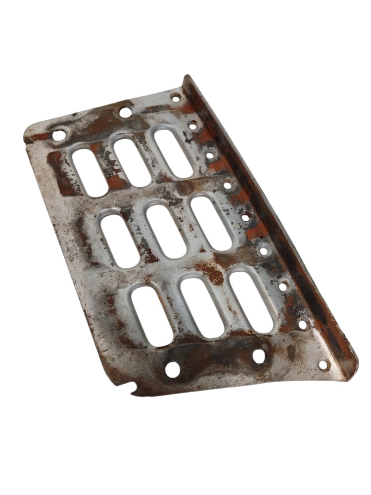 Chapa Pisante Estribo Esquerdo Volvo 2021 20360788 3