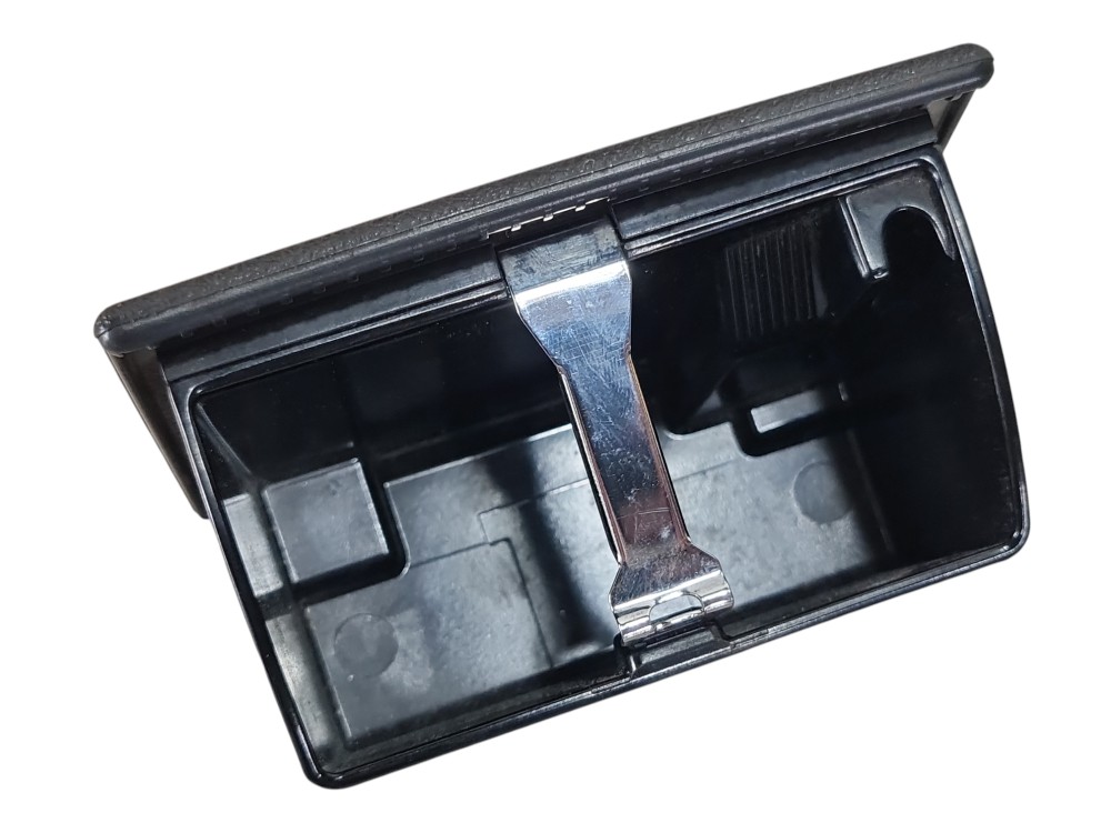 Porta moedas console Mercedes Classe C 230 2002 2038100330 6