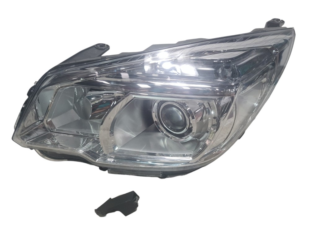 Farol dianteiro esquerdo Chevrolet GM S10 ano 2012 a 2016