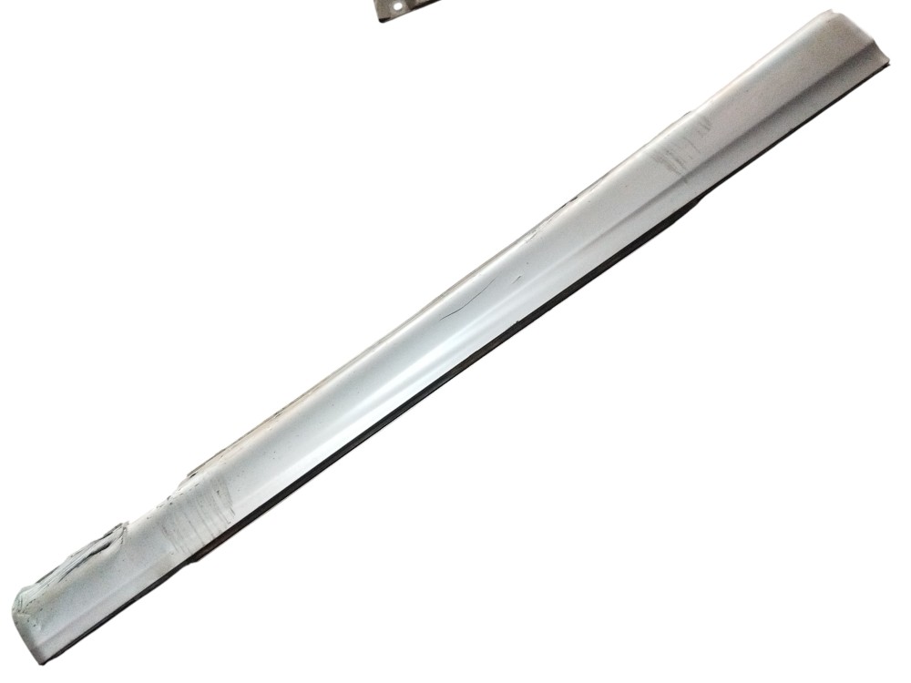 Spoiler Lateral Direita Mercedes ClasseC230 2002 A2036900640 2