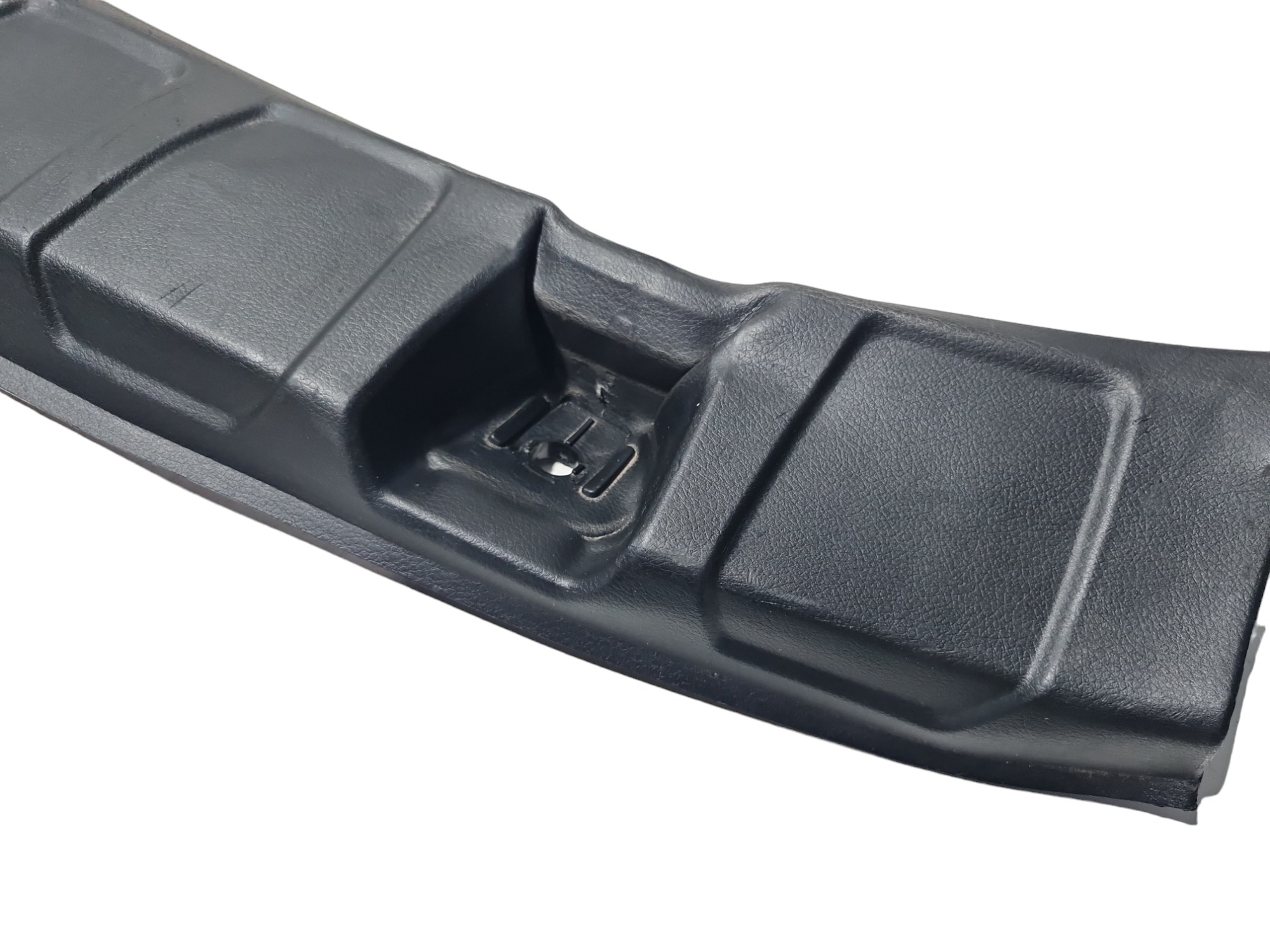 Soleira Porta Malas Jeep Commander 2022 Detalhe 3
