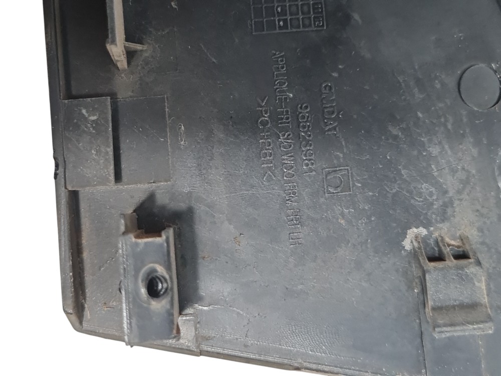 Moldura Retrovisor Interna Chevrolet Captiva Sport Ano 2009 6