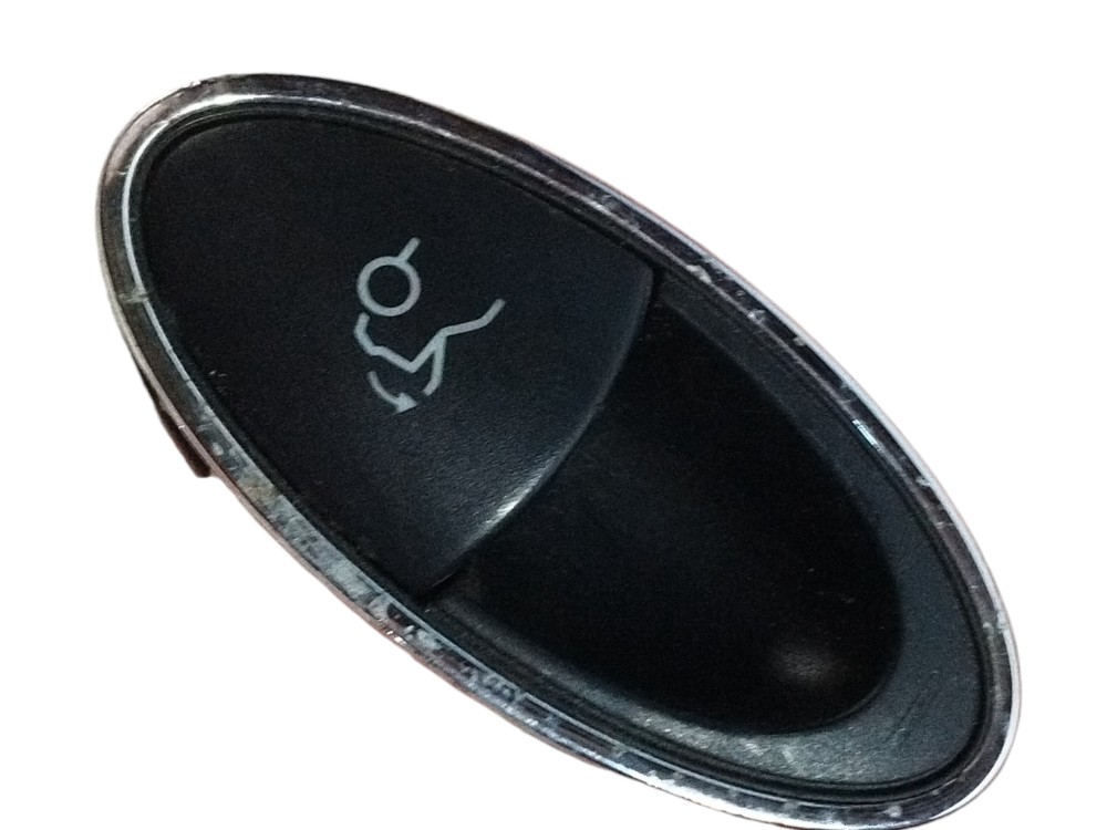 Comando Botão Abertura Porta Malas Mercedes CLS 500 2005 3