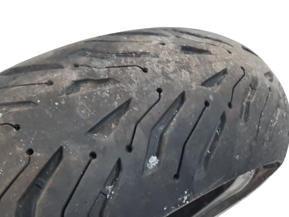 Roda traseira BMW RT 1250 2019 C Pneu ROAD 6 180/55 DETALHE 4