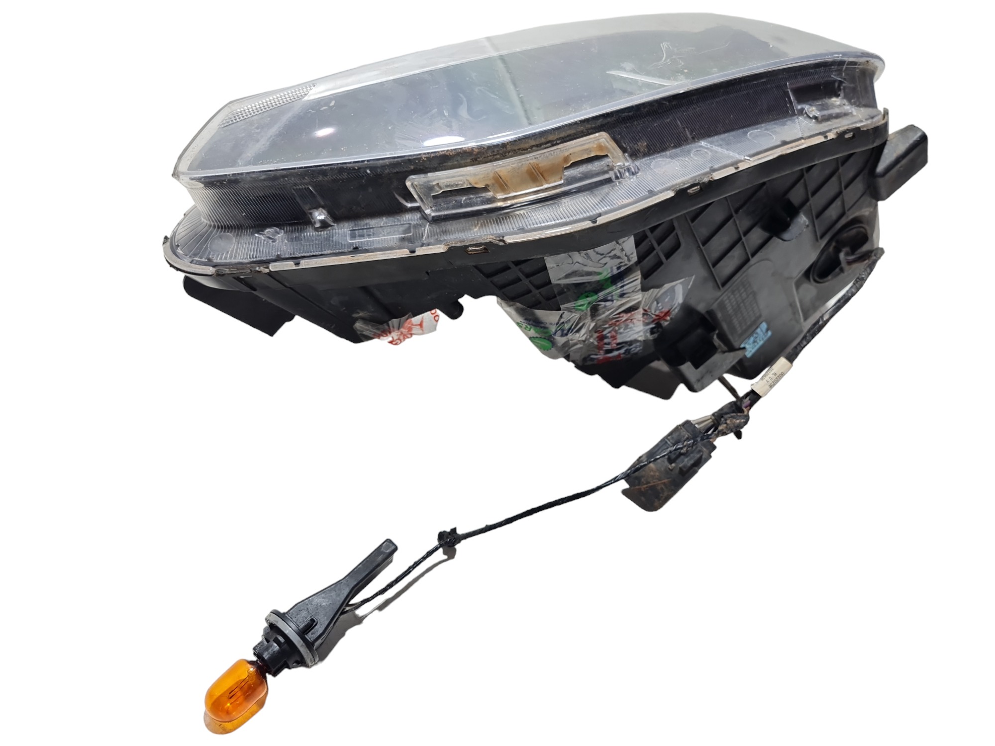 Farol Dianteiro Esquerdo Chevrolet Tracker 2022 Detalhe  Esquerdo 4