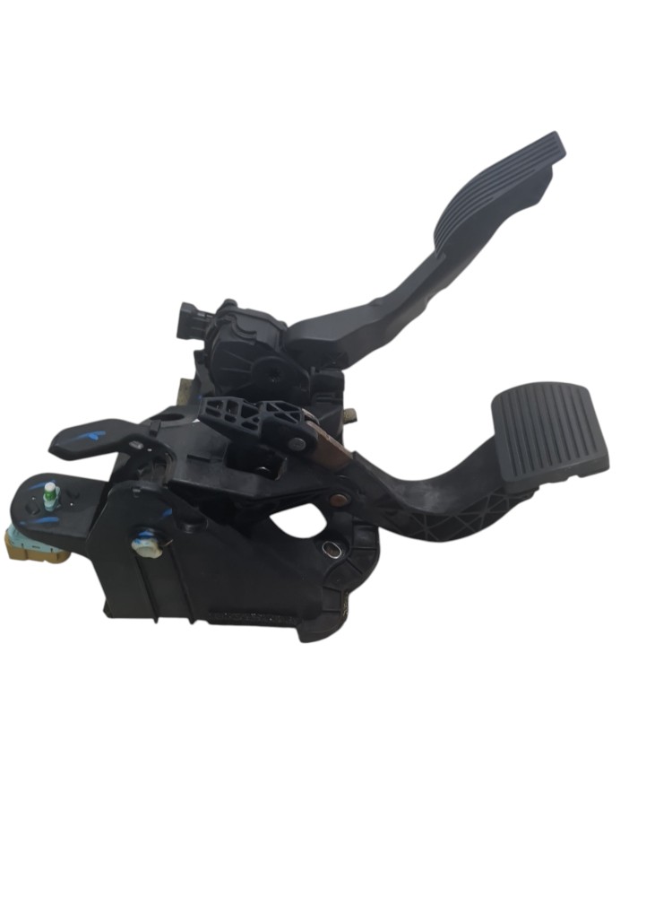 Pedaleira freio e acelerador com suporte Jeep Compass 2023