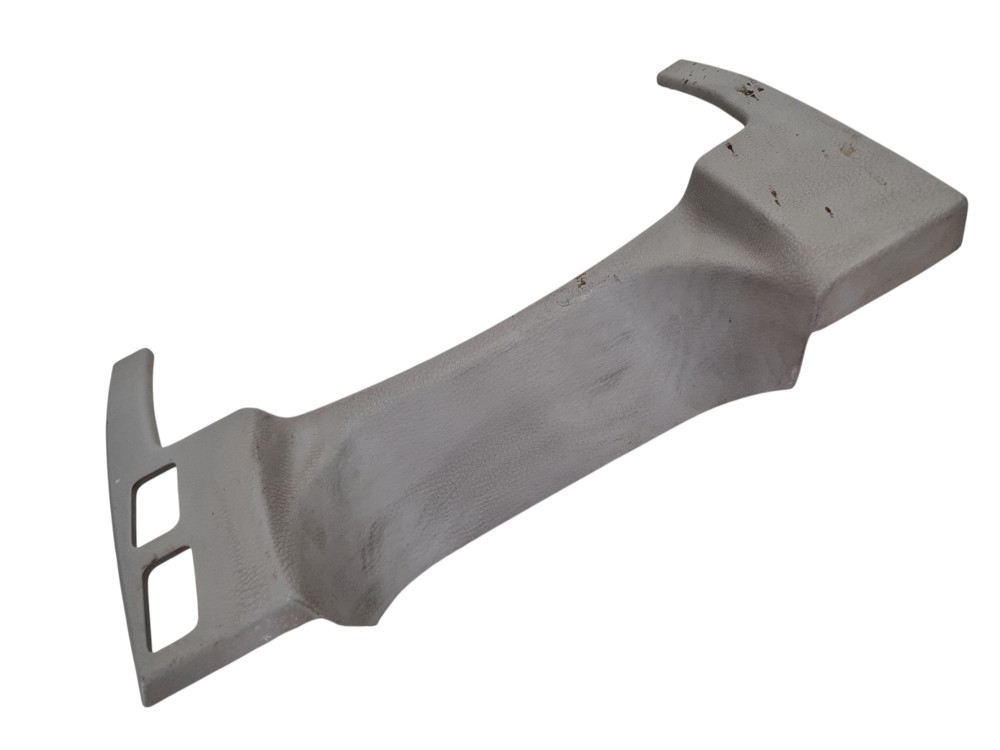 Moldura inferior painel comandos Volvo VM 330 2021 2022 2