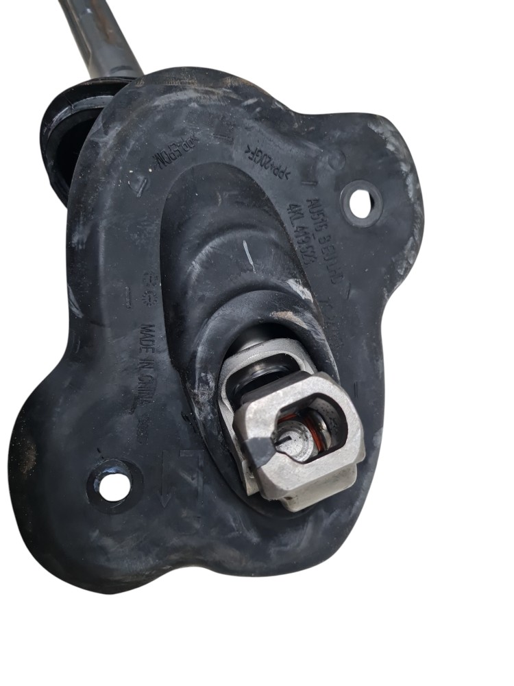 COLUNA DE DIREÇÃO EIXO INFERIOR INTERMEDIÁRIO AUDI E TRON 5