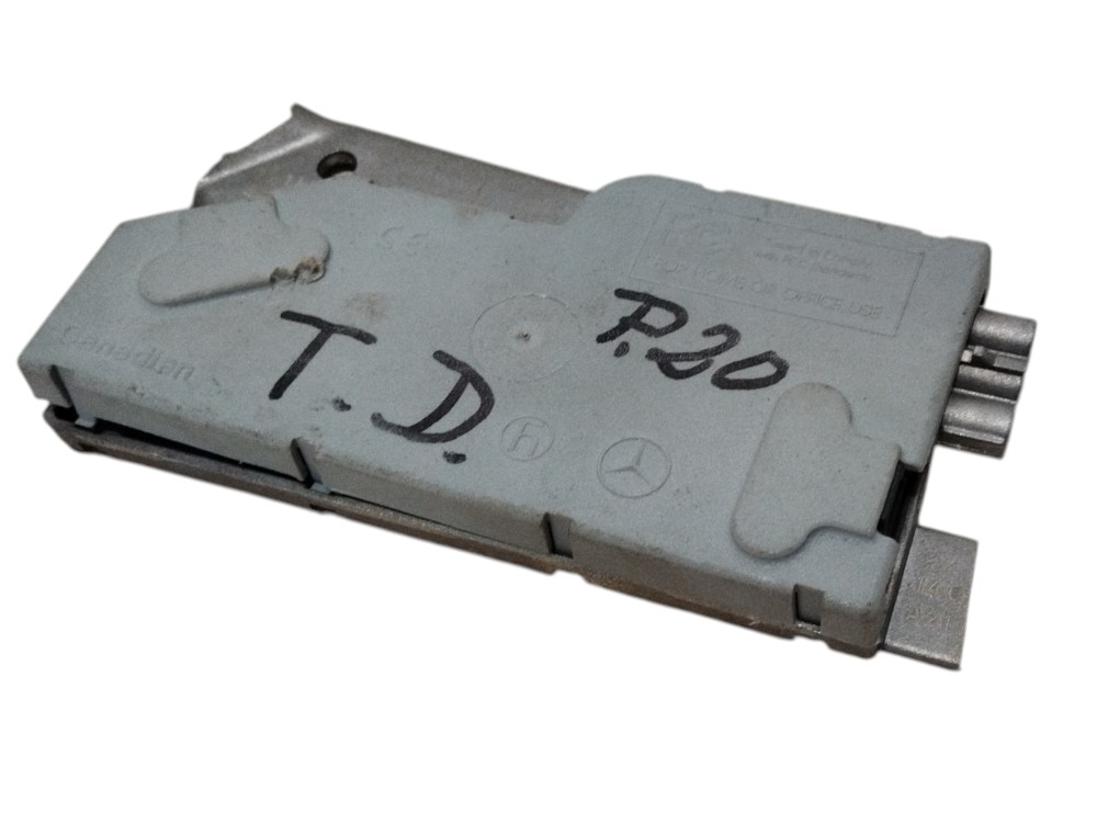 Amplificador de Antena Mercedes Cls 500 2005 921842007 2