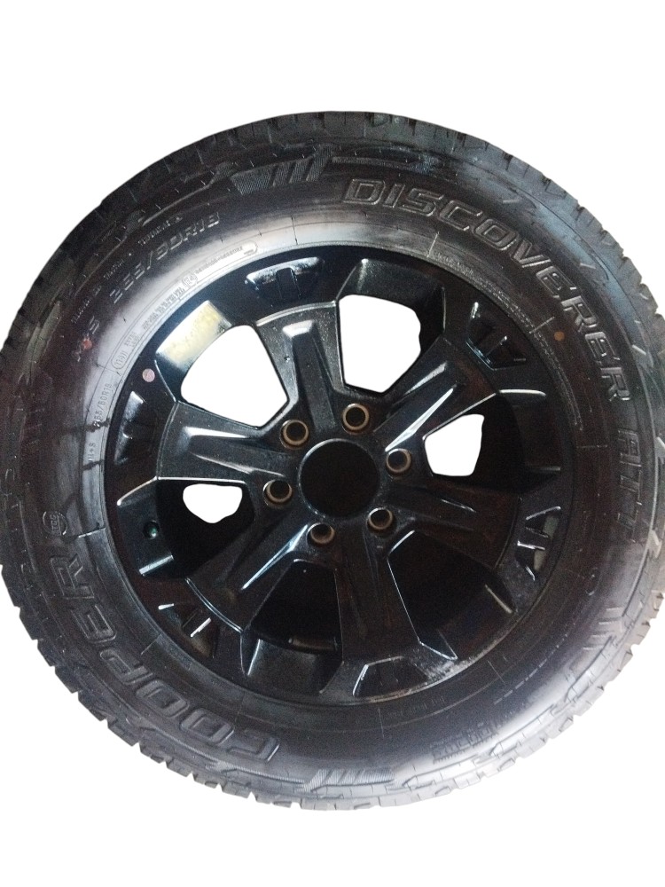 Jogo de rodas 5X c pneu cooper 265 60 aro 18 Tank 300 2026 2