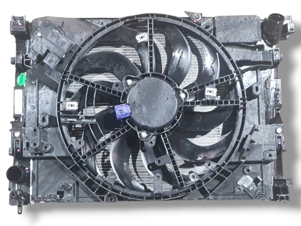 Radiador completo Nissan Kicks 2025 2026 23725A21021 DENSO