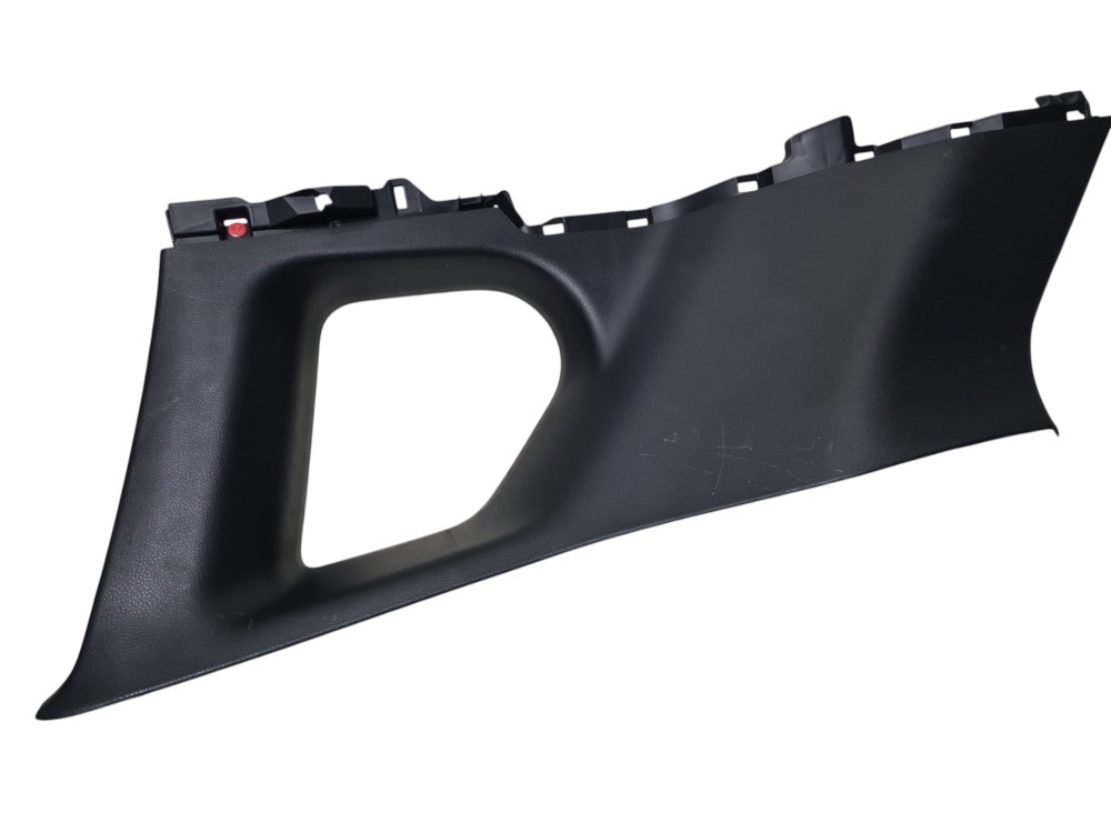 Acabamento coluna C esq. Toyota Corolla Cross ano 2021 2022
