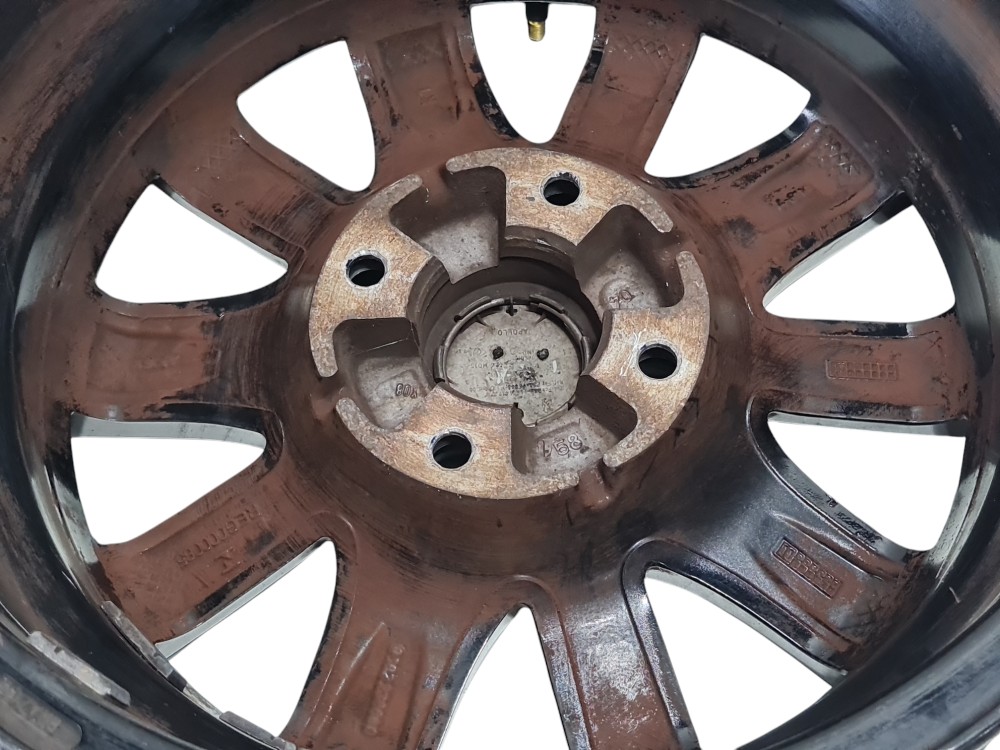 Roda Aro 15 Peugeot 207 2013 Cinza Original /marcas De Uso 6