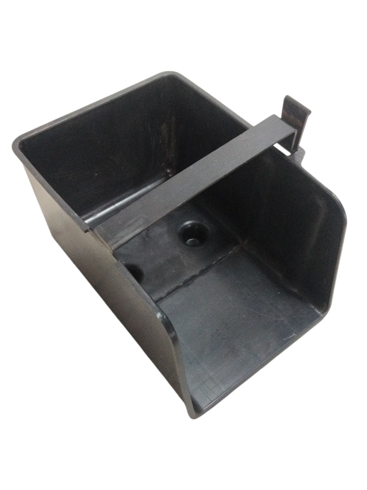 Suporte p/Caixa de Primeiros Socorros MB Classe C230 2002 3