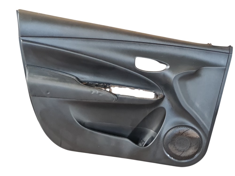 Forro Porta Dianteira Esquerda Yaris 2024 67764-0d170 2
