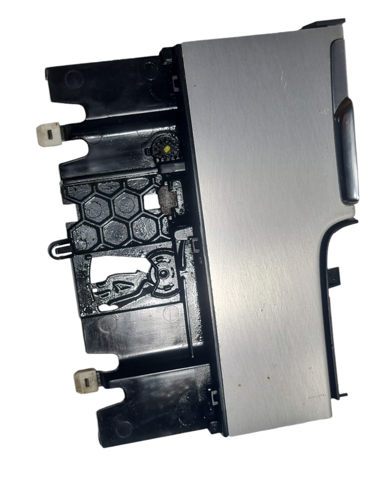 Porta Treco Console Volvo Xc90 D5 2017 31377381 4