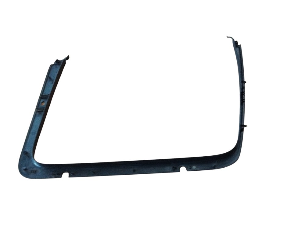 Moldura Porta Esquerda Mercedes Actros2651 2022 2023 4