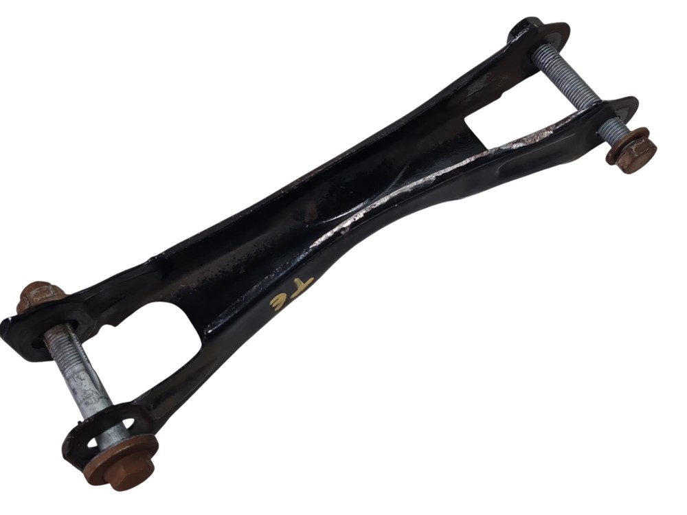 Braço suspensão traseiro esquerdo BMW i3 2022 6867883 2