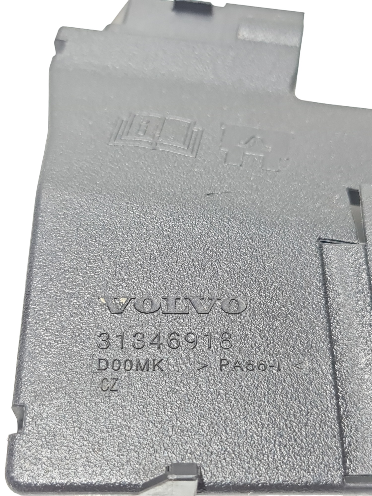 Tampa Caixa Fusivel Positovo Bateria Volvo Xc90 2021 5