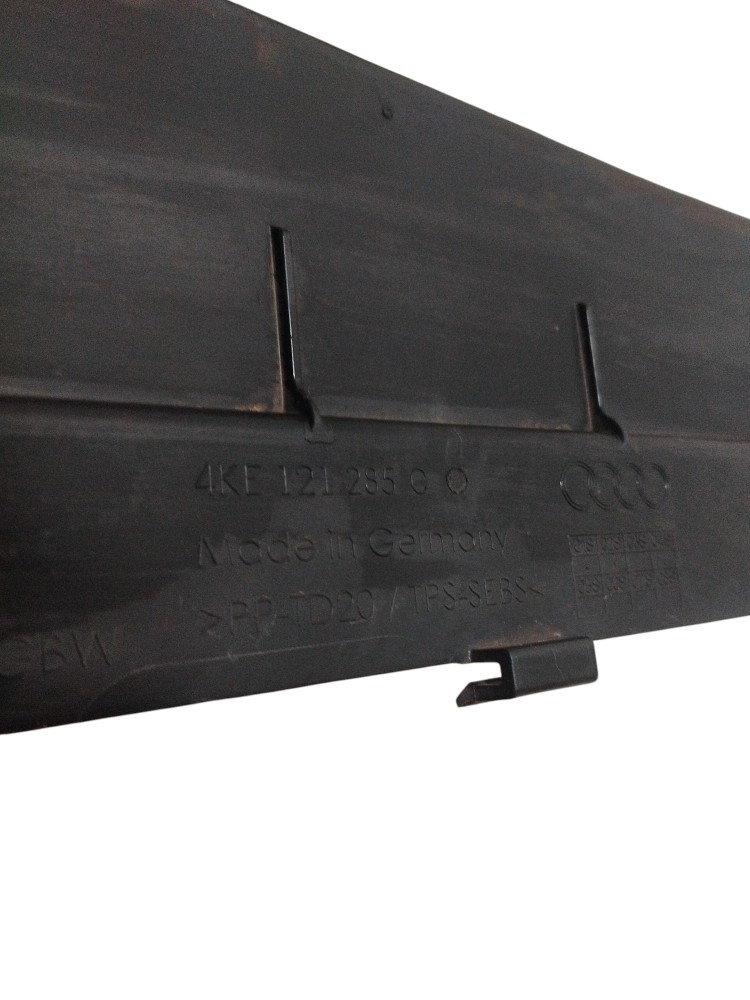 Defeltor De Ar Do Suporte Do Radiador Audi Etron Original 6