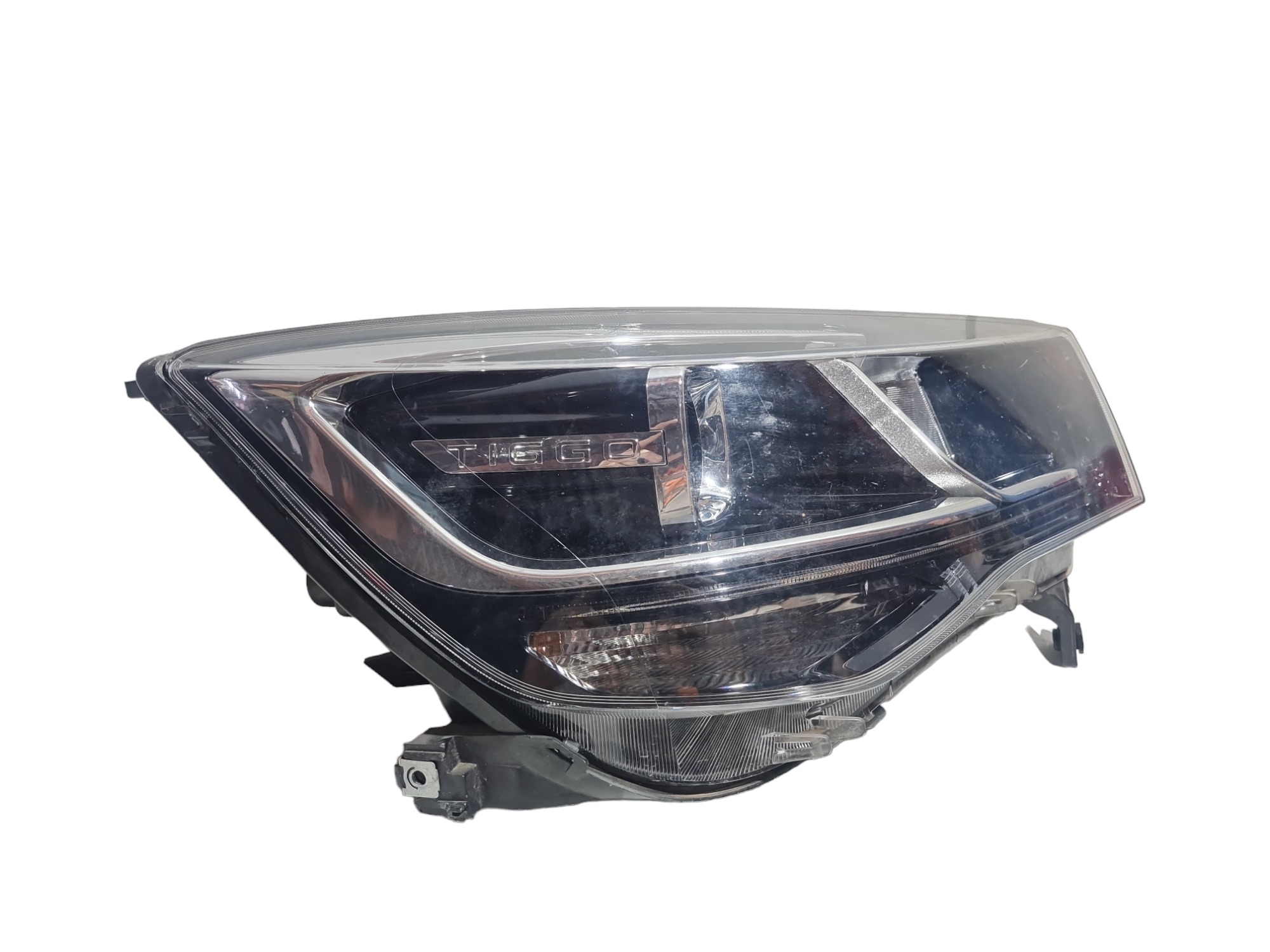 Farol Dianteiro Direito Chery Tiggo 2 2020 Detalhe Direito 3