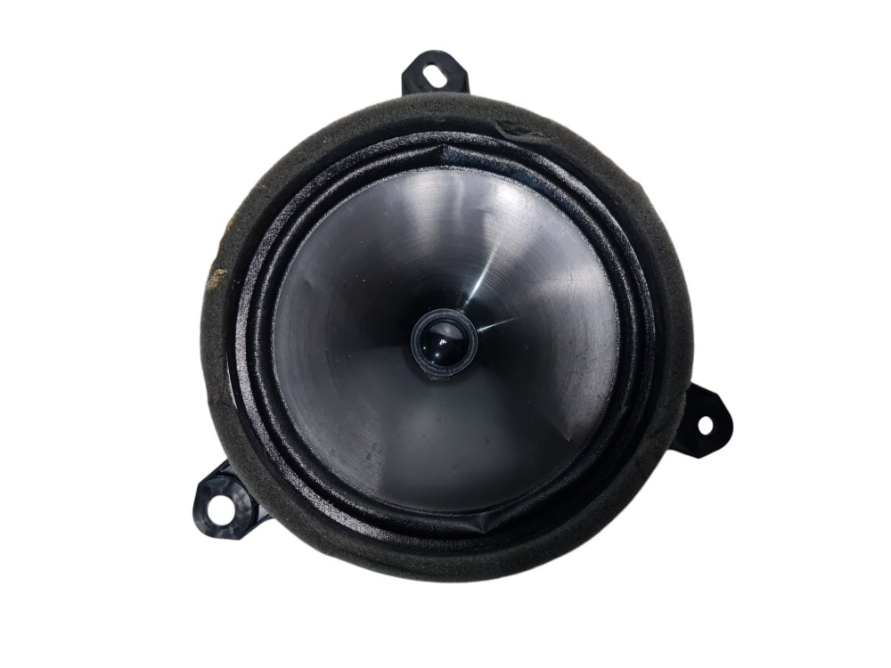 Alto falante porta tras. Esq. Toyota Corolla Cross 2021 2022