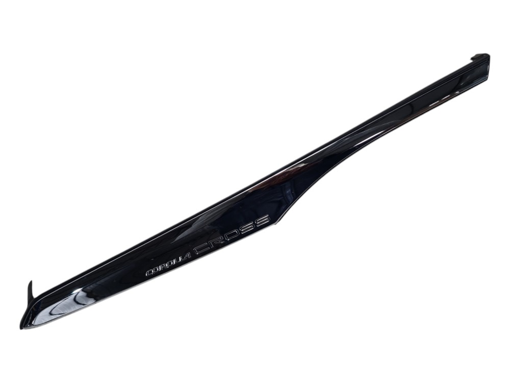 Friso cromado traseiro Toyota Corolla Cross ano 2021 2022
