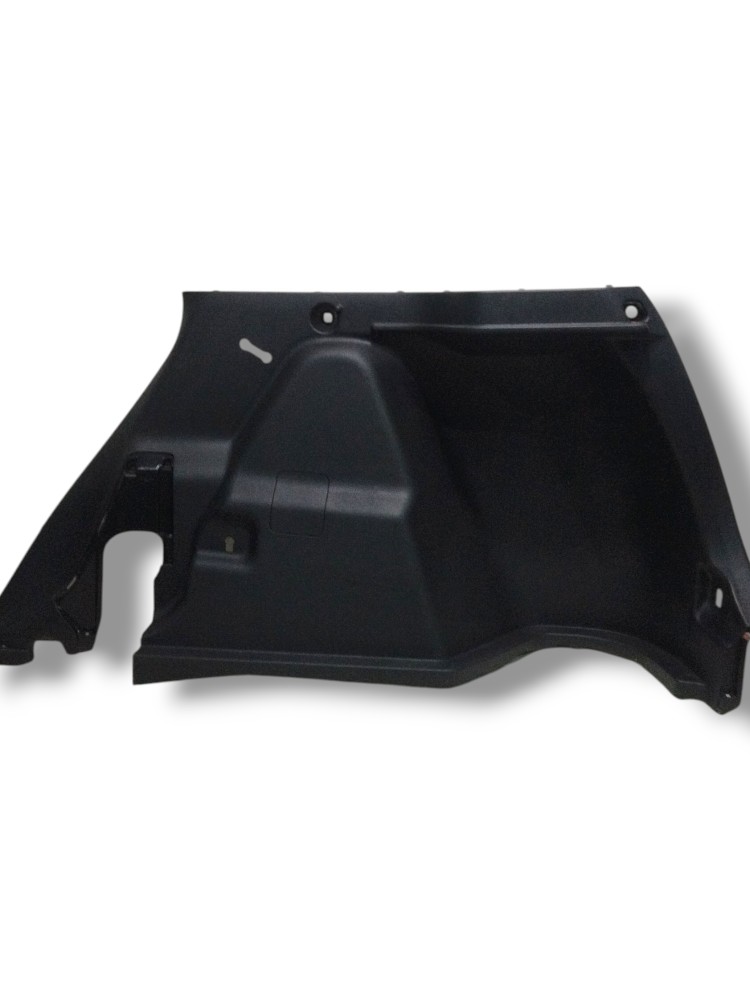 Forro lateral direito porta malas Toyota Yaris Cross 2026