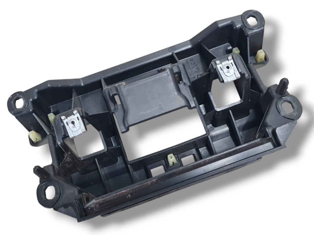 Suporte Painel A9606802454 Mercedes Actros 2651 2022 1