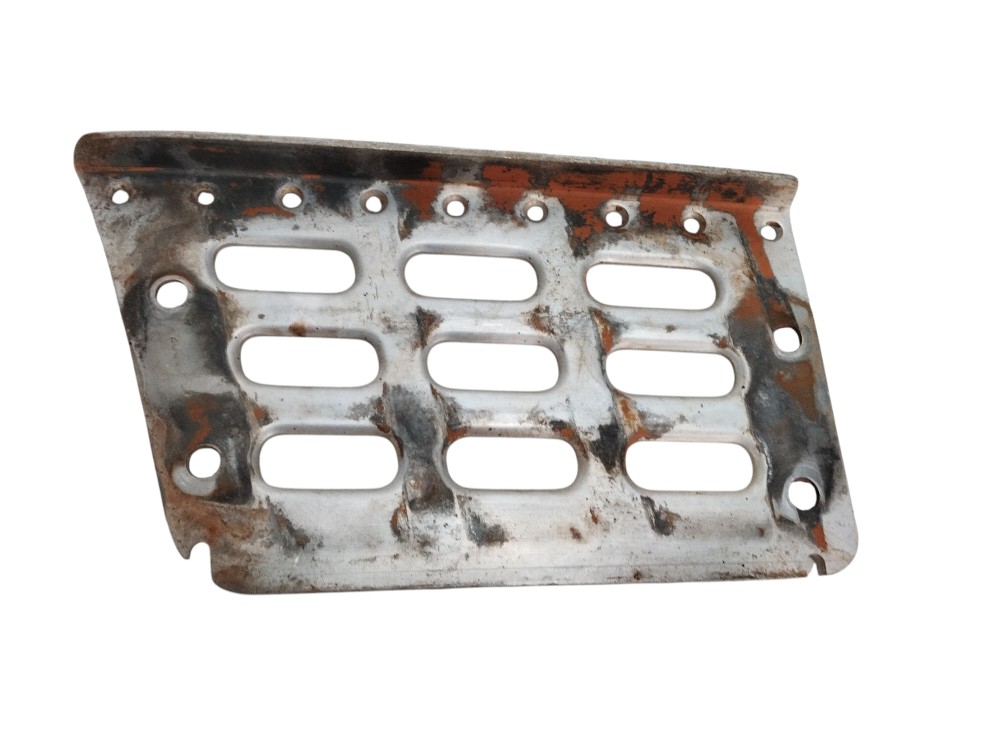 Chapa Pisante Estribo Da Direita Volvo 2021 20360789 1