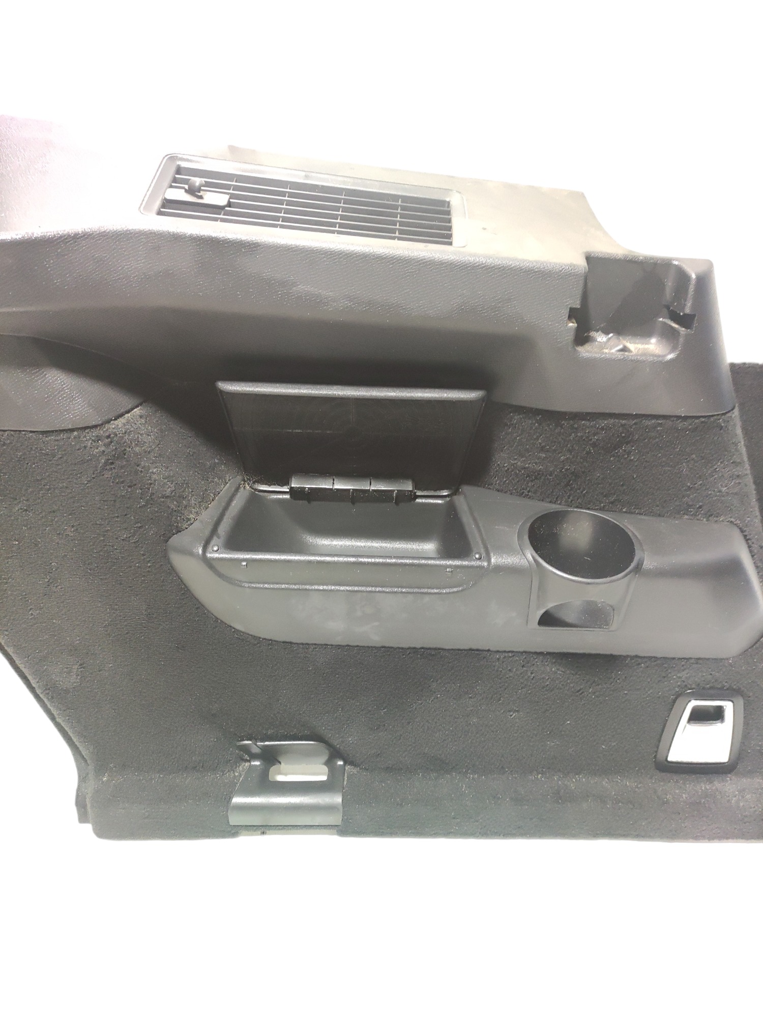 Acabamento Forro Porta Mala Esquerdo Volvo Xc90 D5 2017 Preto 10