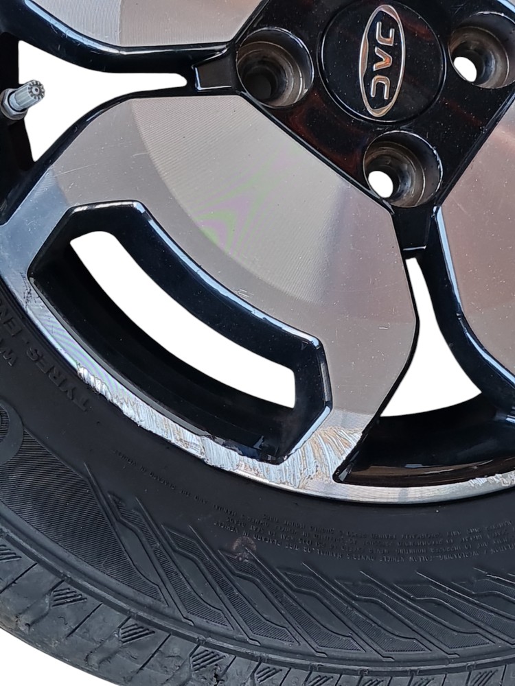 Roda C/ Pneu 165/70 R14 Aro 14 Jac E-js1 2023 Original 11
