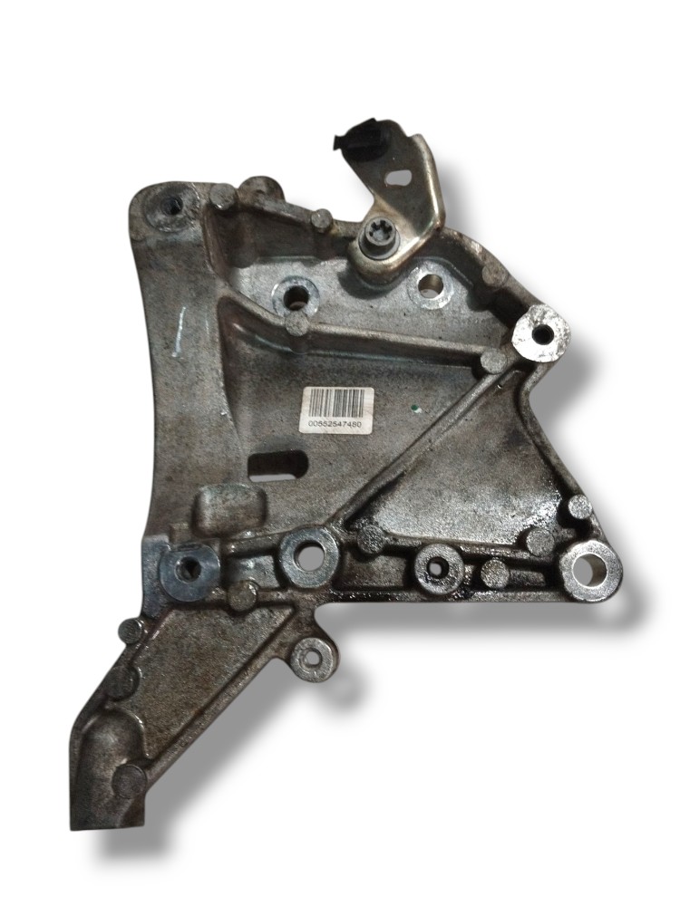 Suporte do compressor de ar Fiat Toro volcano 2.0 Diesel