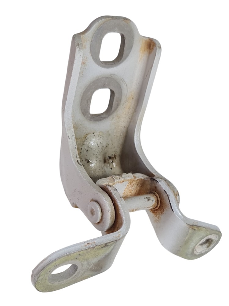 Dobradiça Porta Gm Tracker / Onix 2023 Original 1