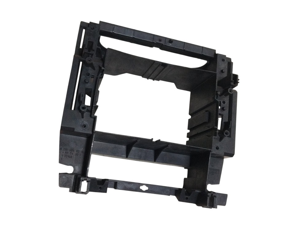 Moldura Suporte Painel Rádio Mercedes Classe C230 2002 2003 5
