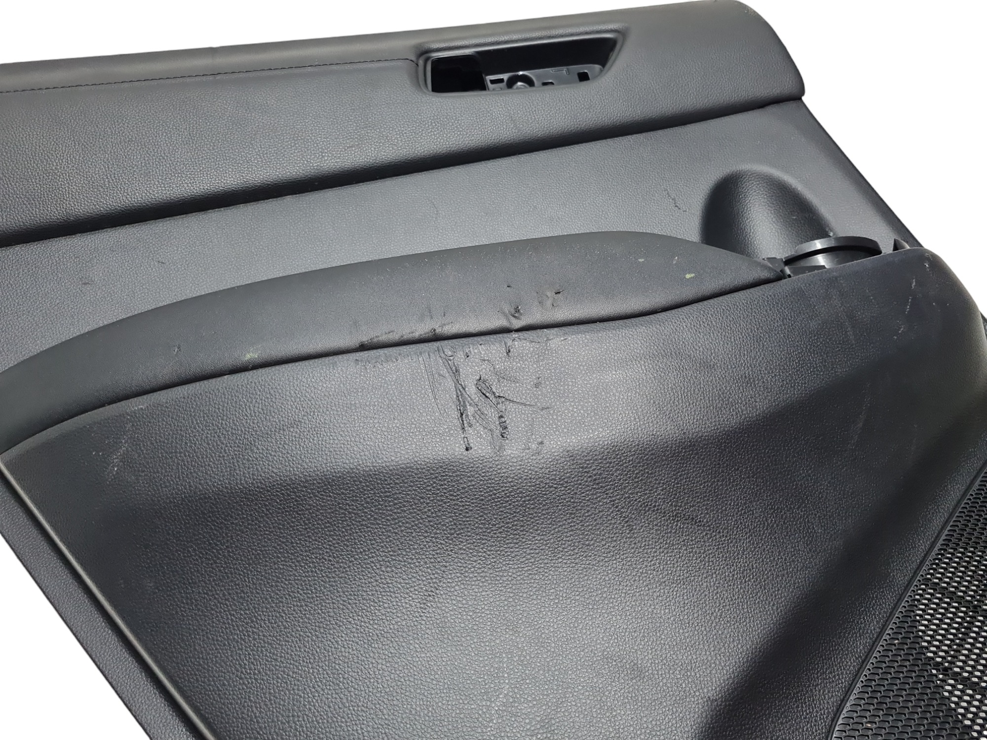 Forro Porta Traseira Esquerda Toyota Corolla 2023 Detalhe 2