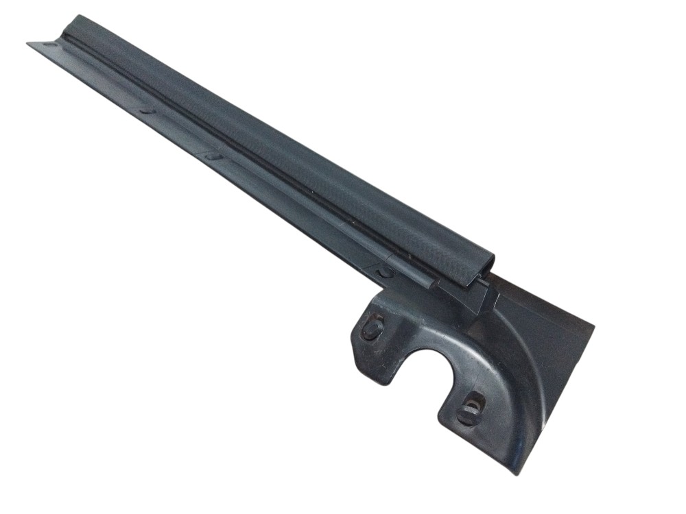 Acabamento Porta Direita Renault Kangoo 2024 2025 828309050r 2