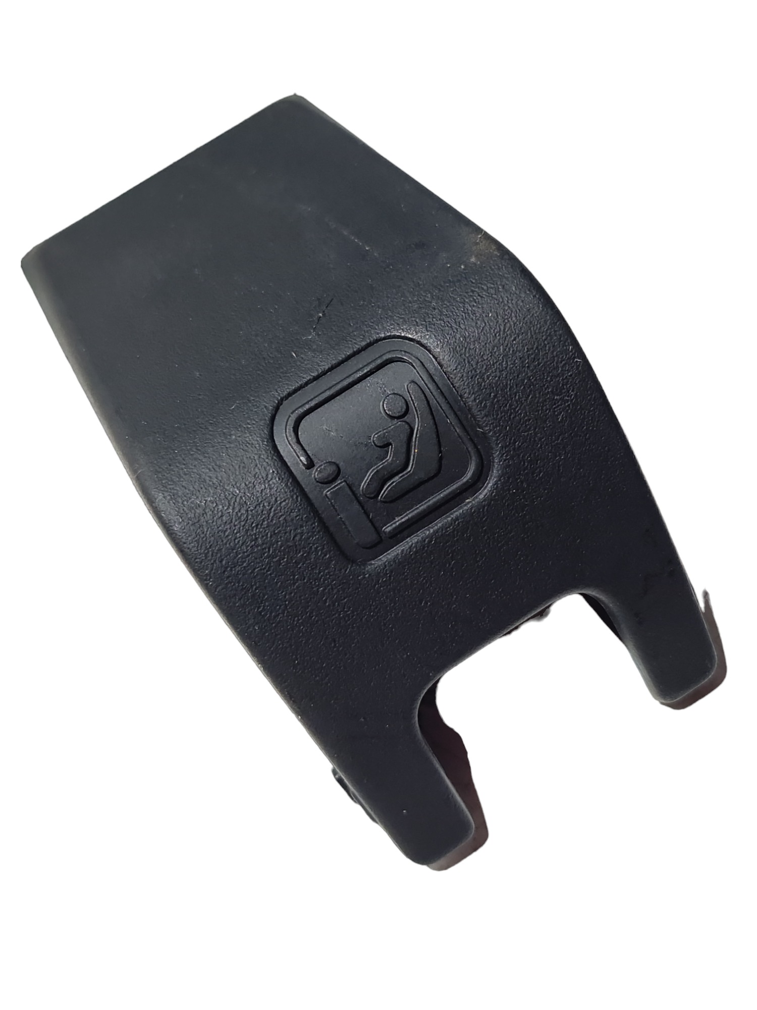 Tampa Acabamento Isofix Gm Tracker 2022 26288549