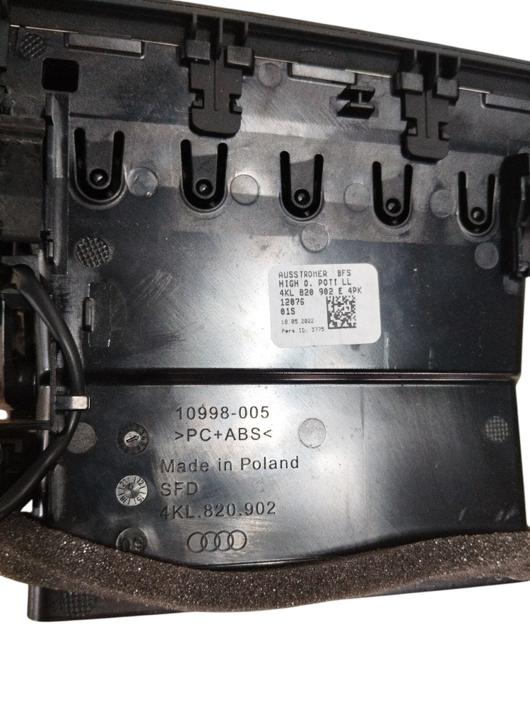 Difusor de ar dianteiro interno Audi Etron 2022 ORIGINAL 6