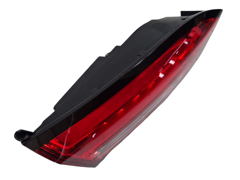 Lanterna Tampa Traseira Esquerda Fiat Cronos 2023 14718041 Esquerdo/motorista 4
