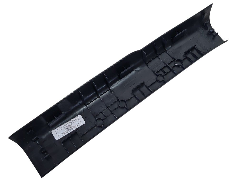 Soleira Porta Dianteira Direita Nissan Kicks 2023 2024 3