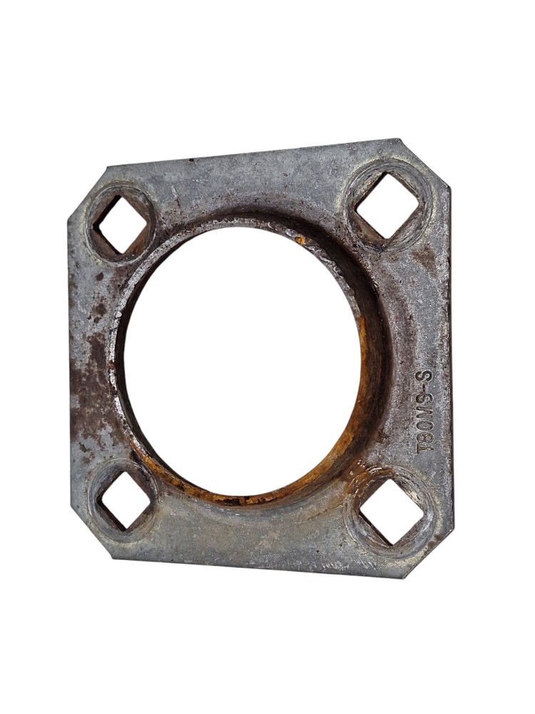 Flange quadrada quatro furos colheitadeira case 2799 2013