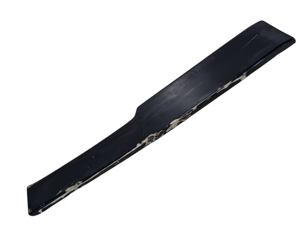 Defletor lateral direito volvo vm 330 2000 a 2013 original