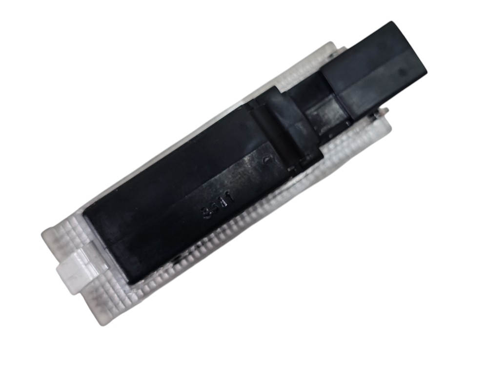 Luz Cortesia Forro Porta Malas Fiat Cronos Argo 2023 2024 3