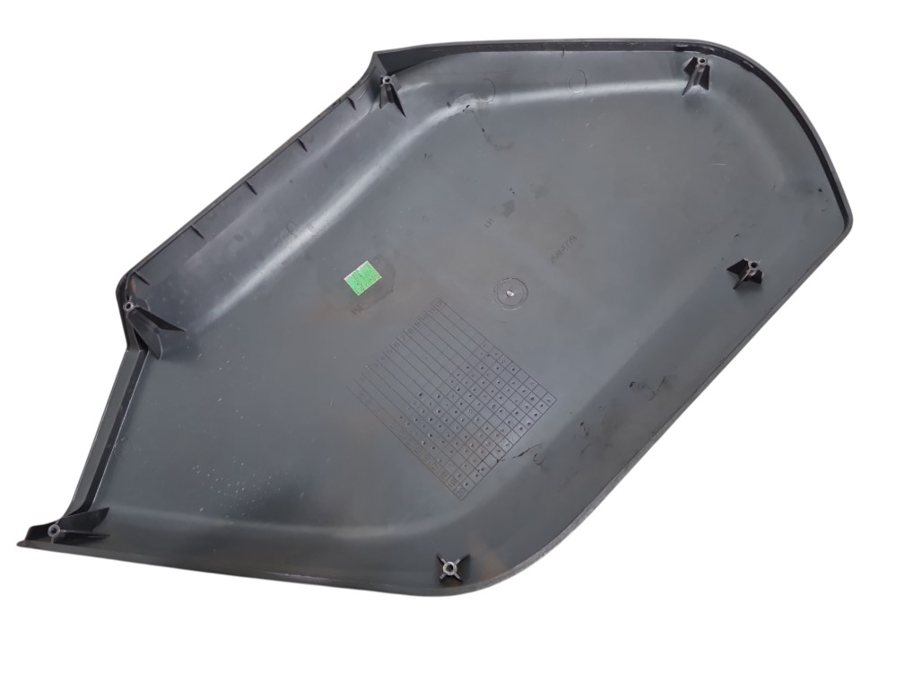 Acabamento forro porta esquerda Volvo VM 330 2021 2022 5