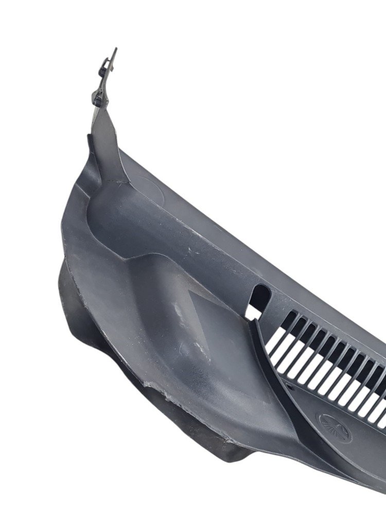 Churrasqueira Parabrisa Lado Direito Vw 819404b9b9 Detalhe 3
