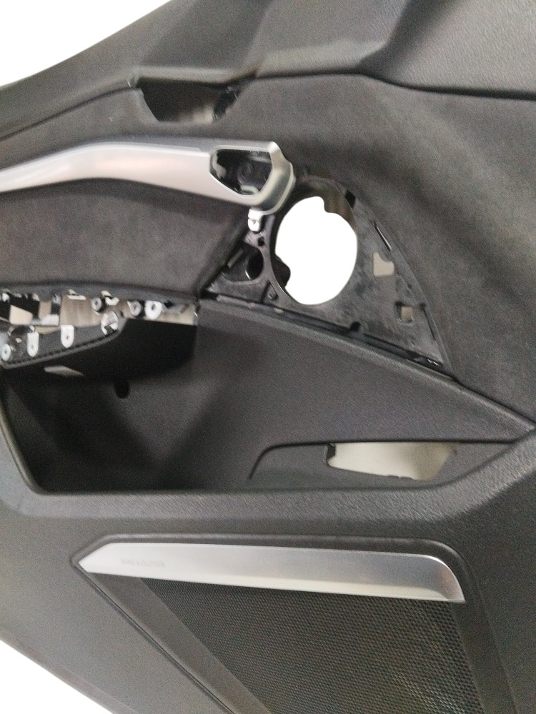 Forro acabamento de porta dianteira do Audi Etron ORIGINAL 4