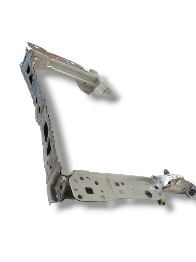 Suporte do radiador Toyota Corolla Cross 2025 2026 Detalhes