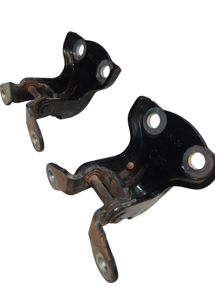 Dobradiças da porta traseira Chevrolet Captiva 2009 ORIGINAL 4